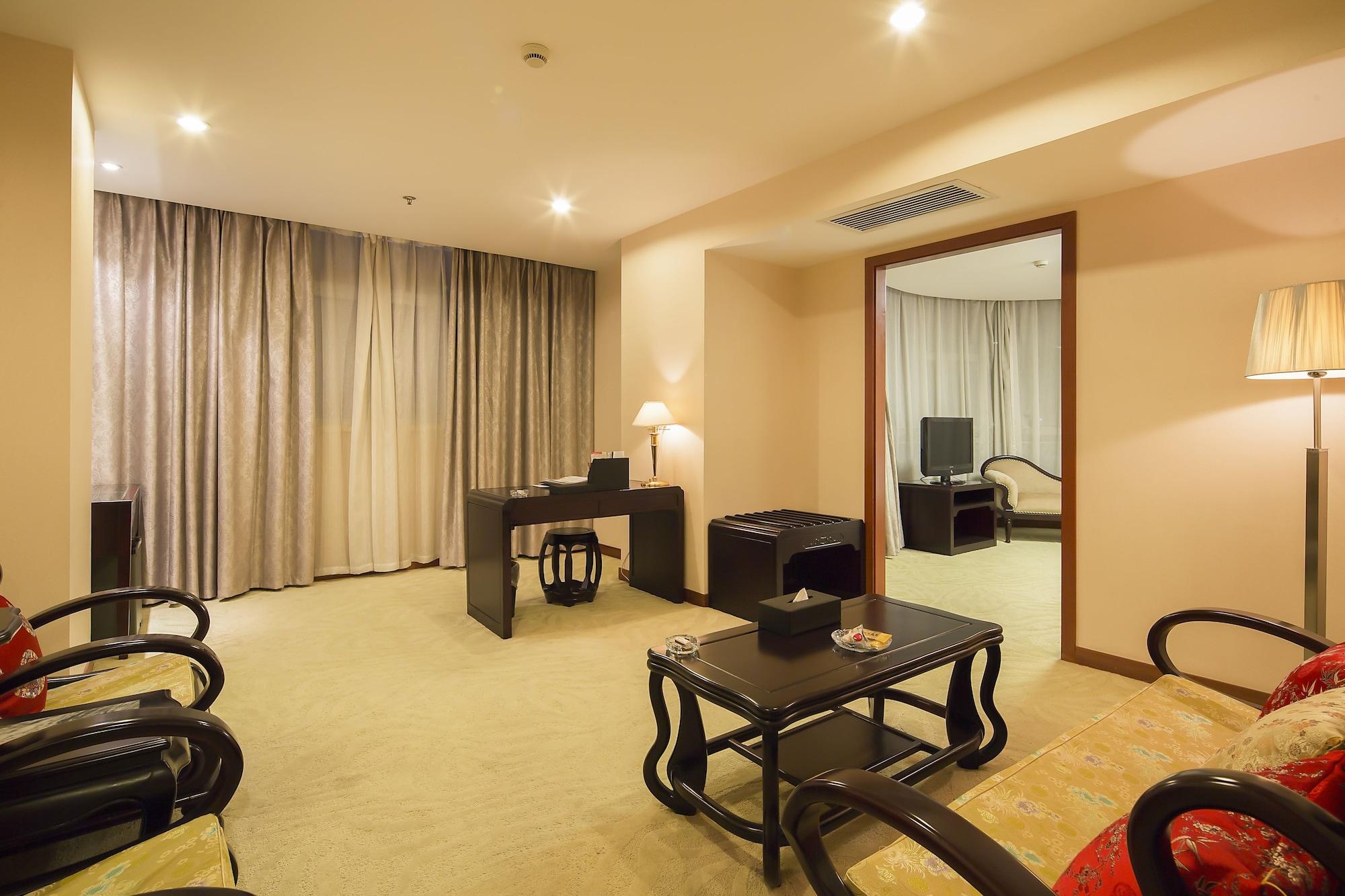 Landison Plaza International Hotel Zhenjiang  Eksteriør billede