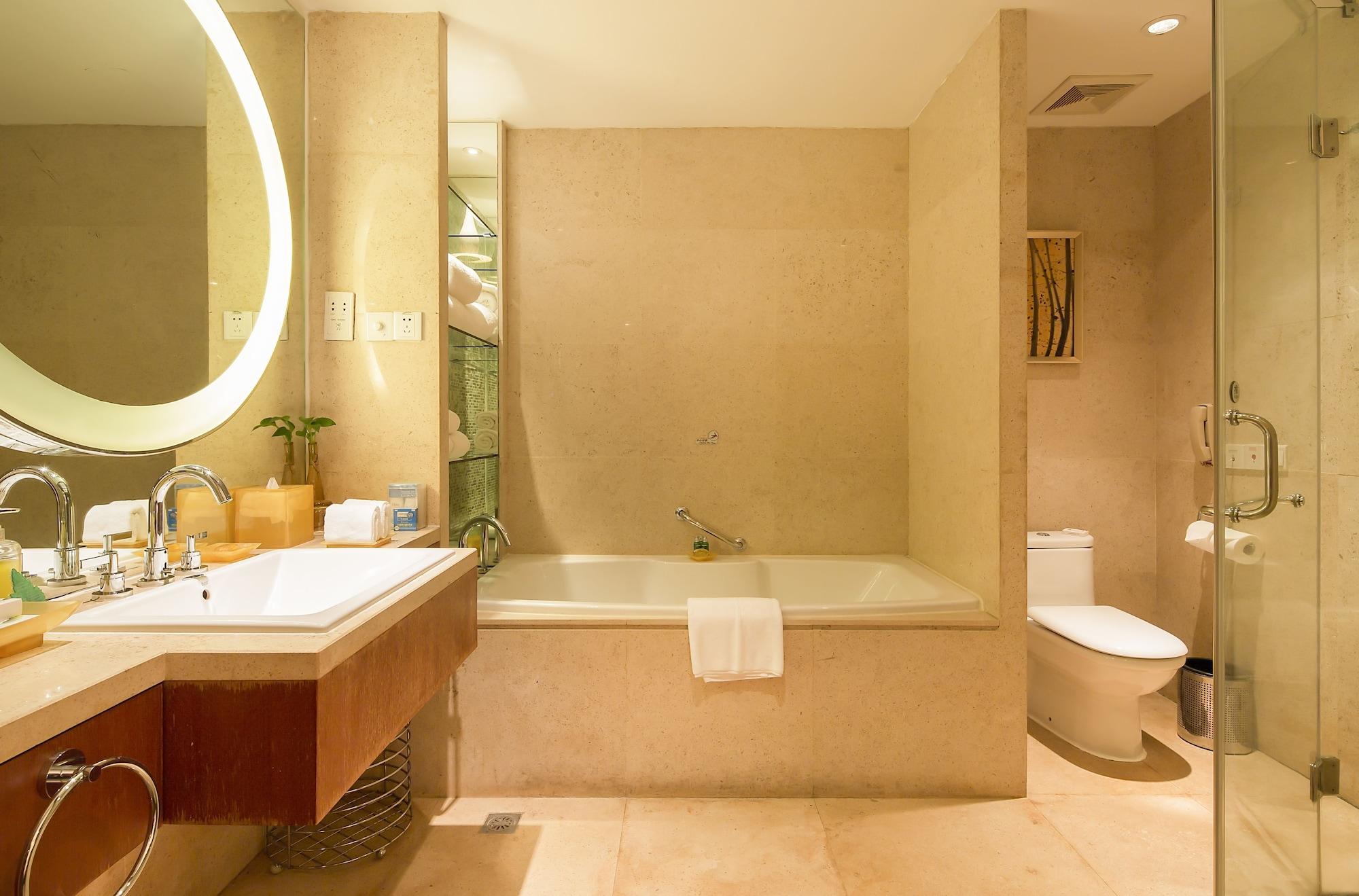 Landison Plaza International Hotel Zhenjiang  Eksteriør billede