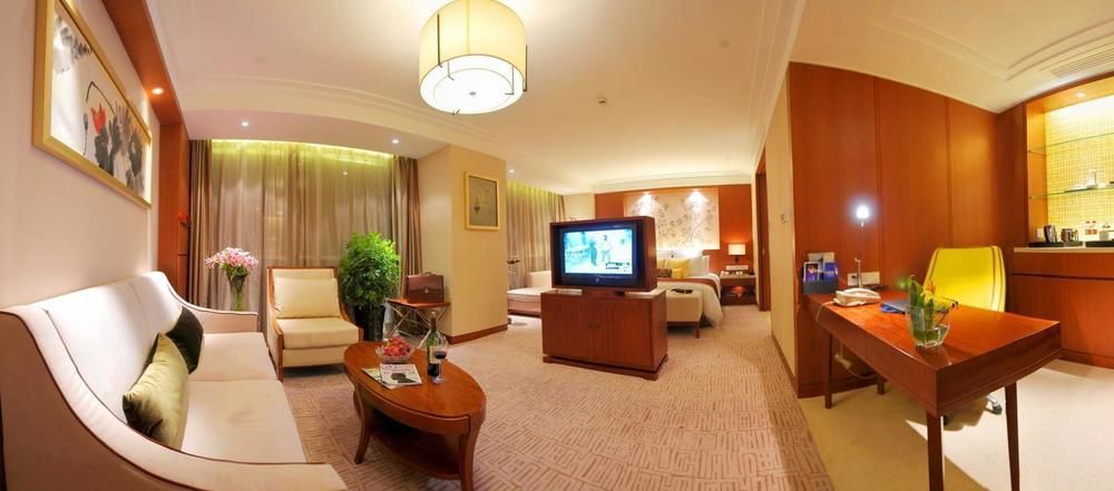Landison Plaza International Hotel Zhenjiang  Eksteriør billede