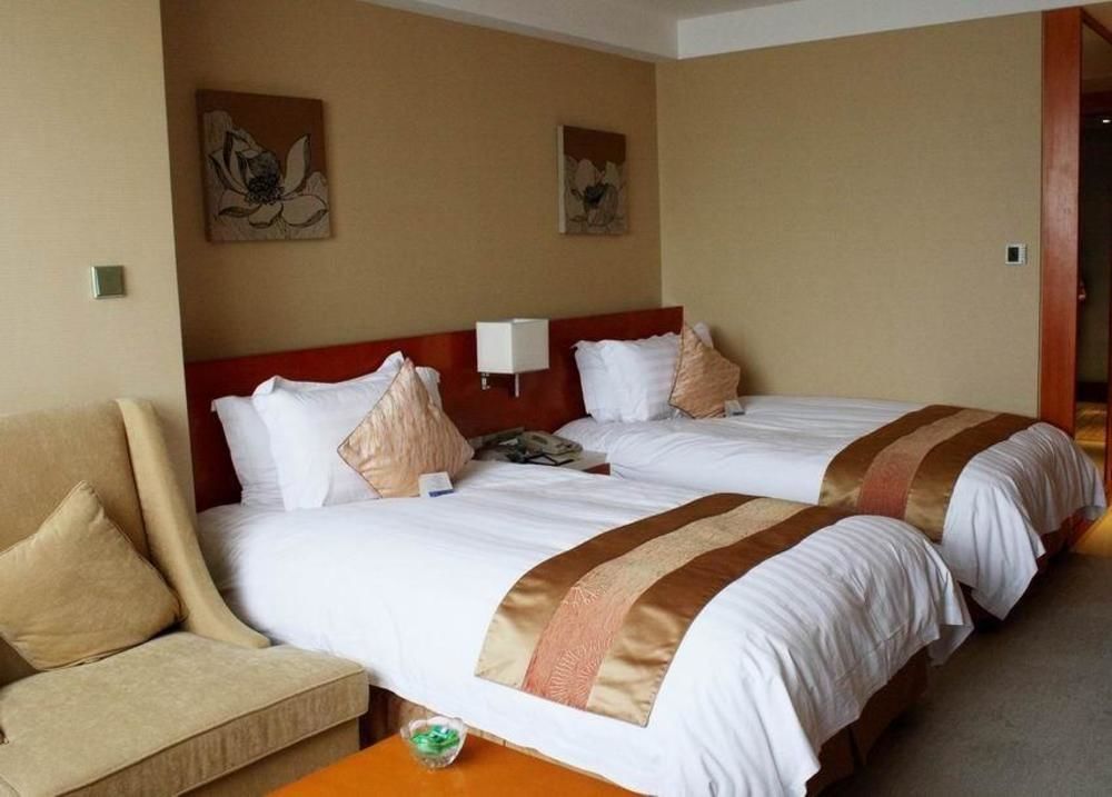 Landison Plaza International Hotel Zhenjiang  Eksteriør billede