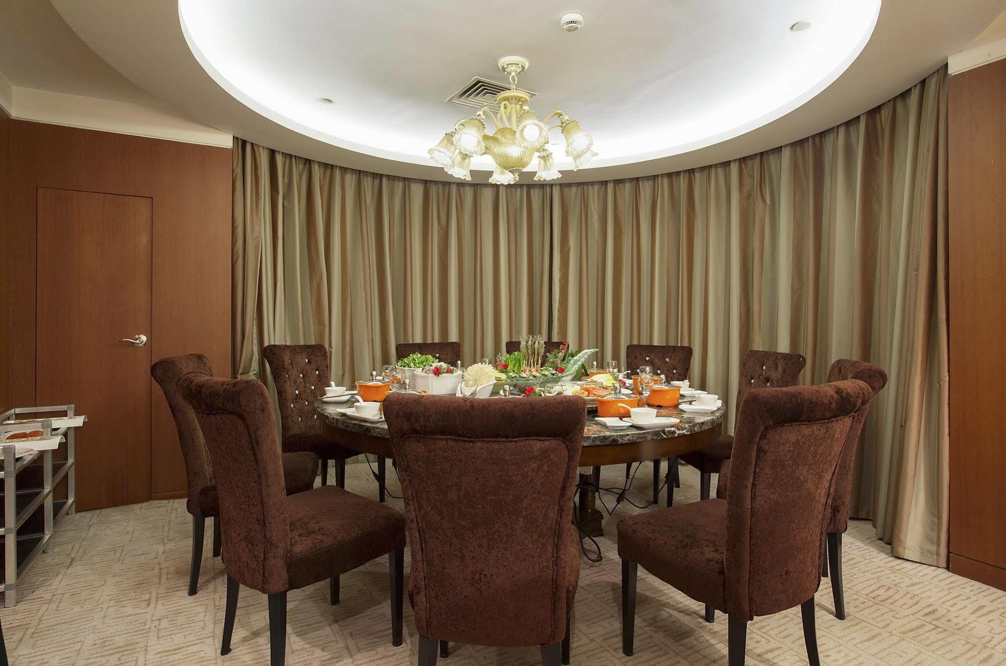 Landison Plaza International Hotel Zhenjiang  Eksteriør billede